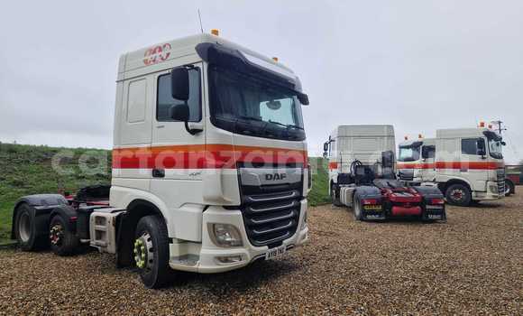 Buy Used DAF CF White Truck in Dar es Salaam in Dar es Salaam Buy Used DAF CF White Truck in Dar es Salaam in Dar es Salaam
