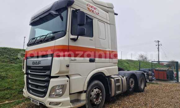 Buy Used DAF CF White Truck in Dar es Salaam in Dar es Salaam Buy Used DAF CF White Truck in Dar es Salaam in Dar es Salaam