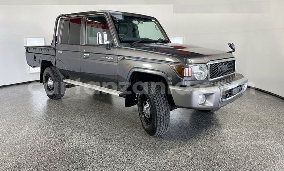 Buy Import Toyota Land Cruiser Silver Car in Dar es Salaam in Dar es Salaam Buy Import Toyota Land Cruiser Silver Car in Dar es Salaam in Dar es Salaam