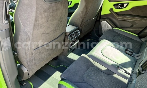 Buy Used Lamborghini Urus Green Car in Bagamoyo in Pwani Buy Used Lamborghini Urus Green Car in Bagamoyo in Pwani
