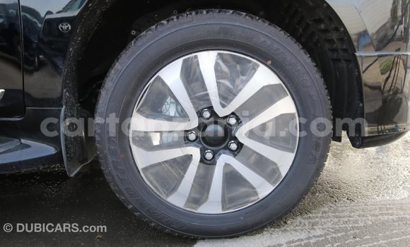 Nunua Imported Toyota Land Cruiser Nyeusi Gari ndani ya Import - Dubai nchini Arusha Nunua Imported Toyota Land Cruiser Nyeusi Gari ndani ya Import - Dubai nchini Arusha