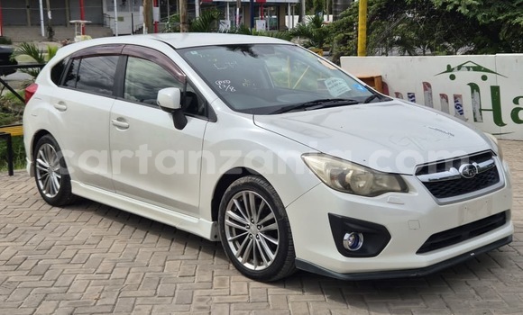 Nunua Imported Subaru Impreza Nyeupe Gari ndani ya Dar es Salaam nchini Dar es Salaam