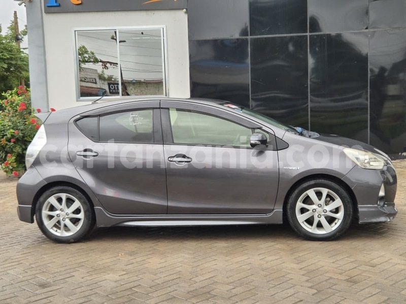 Big with watermark toyota aqua dar es salaam dar es salaam 32062