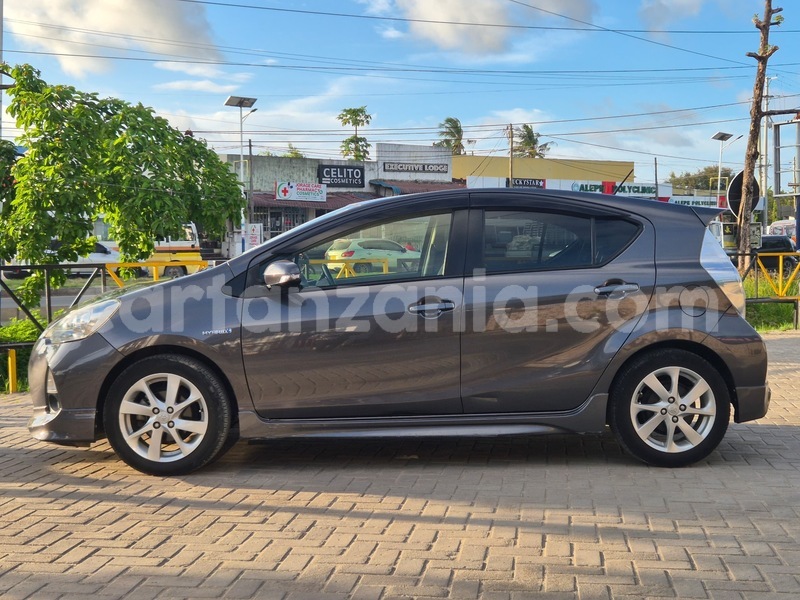 Big with watermark toyota aqua dar es salaam dar es salaam 32062