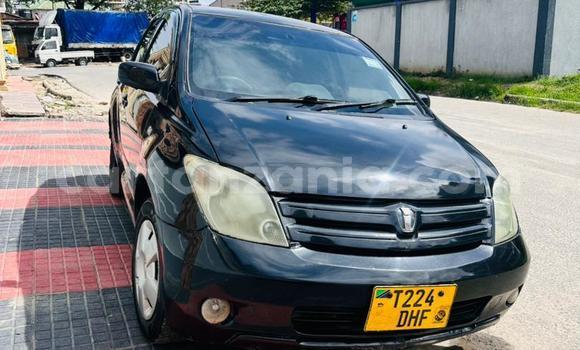 Buy Used Toyota IST Black Car in Dar es Salaam in Dar es Salaam