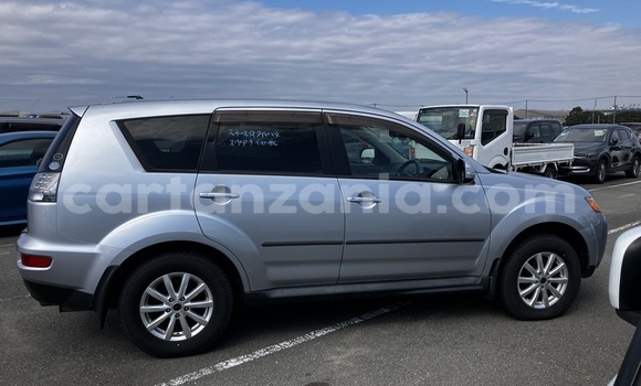 Nunua Imported Mitsubishi Outlander Fedha Gari ndani ya Dar es Salaam nchini Dar es Salaam Nunua Imported Mitsubishi Outlander Fedha Gari ndani ya Dar es Salaam nchini Dar es Salaam