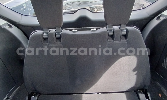 Nunua Imported Mitsubishi Outlander Fedha Gari ndani ya Dar es Salaam nchini Dar es Salaam Nunua Imported Mitsubishi Outlander Fedha Gari ndani ya Dar es Salaam nchini Dar es Salaam