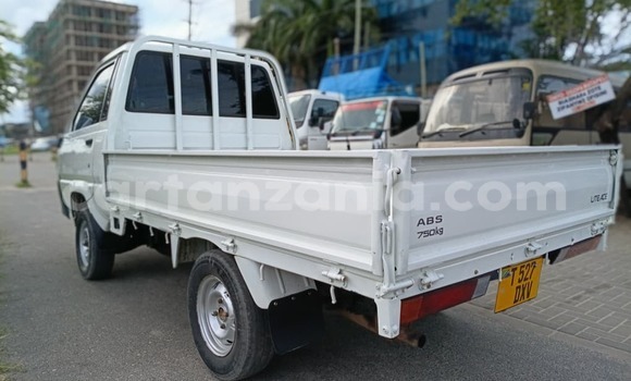 Nunua Ilio tumika Toyota Town Ace Nyeupe Gari ndani ya Dar es Salaam nchini Dar es Salaam Nunua Ilio tumika Toyota Town Ace Nyeupe Gari ndani ya Dar es Salaam nchini Dar es Salaam
