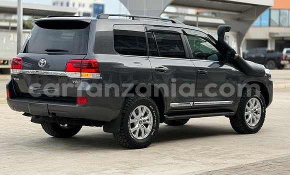Buy Import Toyota Land Cruiser Other Car in Dar es Salaam in Dar es Salaam Buy Import Toyota Land Cruiser Other Car in Dar es Salaam in Dar es Salaam