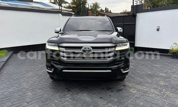 Buy Import Toyota Land Cruiser Black Car in Dar es Salaam in Dar es Salaam