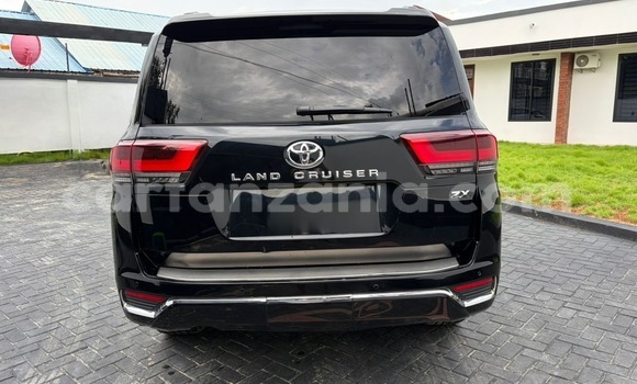 Buy Import Toyota Land Cruiser Black Car in Dar es Salaam in Dar es Salaam Buy Import Toyota Land Cruiser Black Car in Dar es Salaam in Dar es Salaam