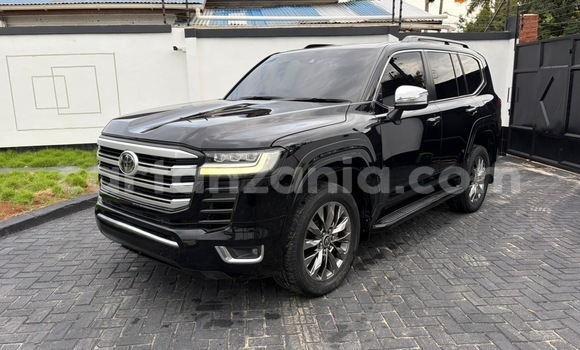 Buy Import Toyota Land Cruiser Black Car in Dar es Salaam in Dar es Salaam Buy Import Toyota Land Cruiser Black Car in Dar es Salaam in Dar es Salaam