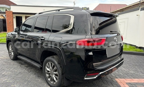 Buy Import Toyota Land Cruiser Black Car in Dar es Salaam in Dar es Salaam Buy Import Toyota Land Cruiser Black Car in Dar es Salaam in Dar es Salaam