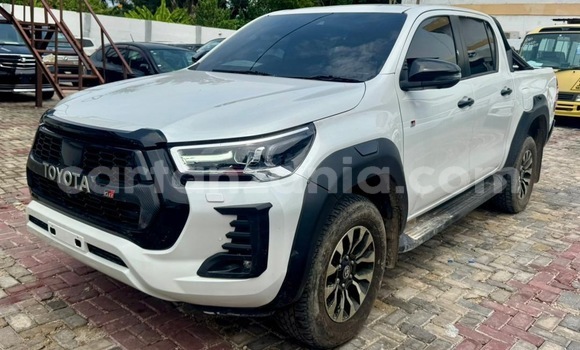 Nunua Imported Toyota Hilux Nyeupe Gari ndani ya Dar es Salaam nchini Dar es Salaam Nunua Imported Toyota Hilux Nyeupe Gari ndani ya Dar es Salaam nchini Dar es Salaam