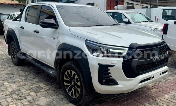 Nunua Imported Toyota Hilux Nyeupe Gari ndani ya Dar es Salaam nchini Dar es Salaam Nunua Imported Toyota Hilux Nyeupe Gari ndani ya Dar es Salaam nchini Dar es Salaam