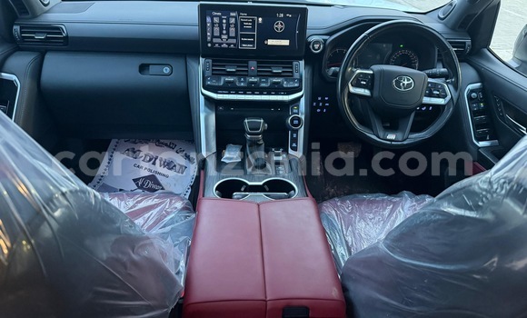 Buy Import Toyota Land Cruiser White Car in Dar es Salaam in Dar es Salaam Buy Import Toyota Land Cruiser White Car in Dar es Salaam in Dar es Salaam
