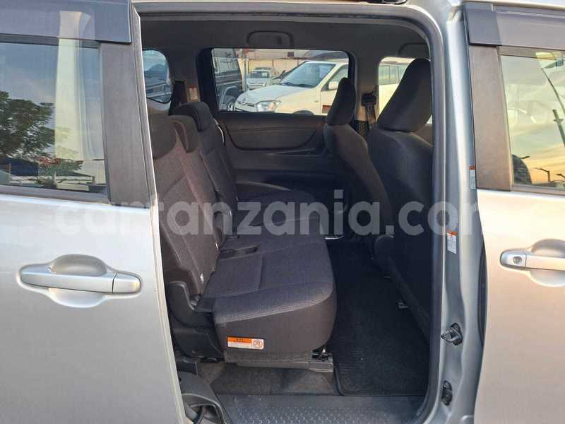 Big with watermark toyota sienta arusha import dubai 32107