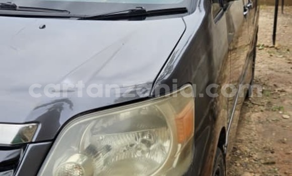 Buy Used Toyota Noah Black Car in Dar es Salaam in Dar es Salaam Buy Used Toyota Noah Black Car in Dar es Salaam in Dar es Salaam