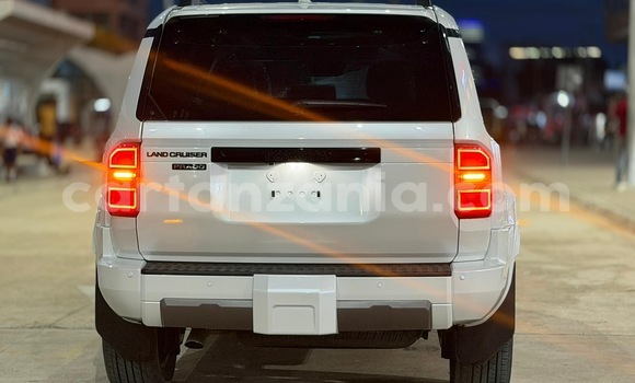 Buy Import Toyota Land Cruiser Prado White Car in Dar es Salaam in Dar es Salaam Buy Import Toyota Land Cruiser Prado White Car in Dar es Salaam in Dar es Salaam