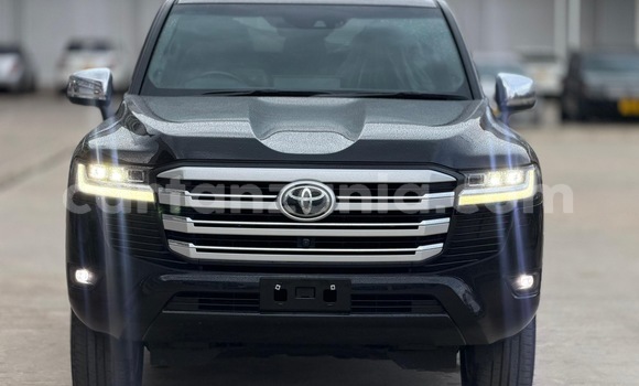 Buy Import Toyota Land Cruiser Black Car in Dar es Salaam in Dar es Salaam