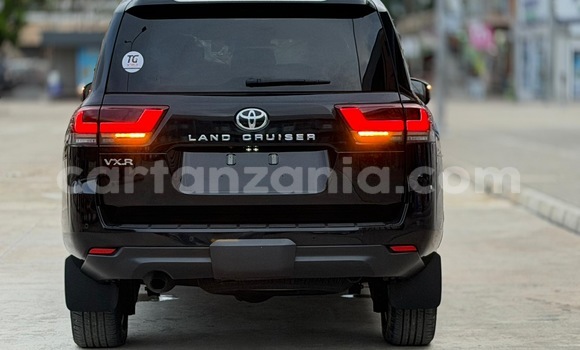 Buy Import Toyota Land Cruiser Black Car in Dar es Salaam in Dar es Salaam Buy Import Toyota Land Cruiser Black Car in Dar es Salaam in Dar es Salaam