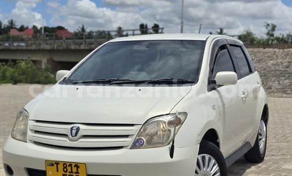 Nunua Ilio tumika Toyota IST Nyeupe Gari ndani ya Dar es Salaam nchini Dar es Salaam Nunua Ilio tumika Toyota IST Nyeupe Gari ndani ya Dar es Salaam nchini Dar es Salaam
