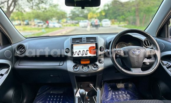 Nunua Ilio tumika Toyota Vanguard Nyeusi Gari ndani ya Dar es Salaam nchini Dar es Salaam Nunua Ilio tumika Toyota Vanguard Nyeusi Gari ndani ya Dar es Salaam nchini Dar es Salaam