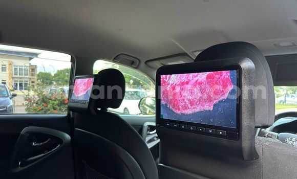 Nunua Ilio tumika Toyota Vanguard Nyeusi Gari ndani ya Dar es Salaam nchini Dar es Salaam Nunua Ilio tumika Toyota Vanguard Nyeusi Gari ndani ya Dar es Salaam nchini Dar es Salaam