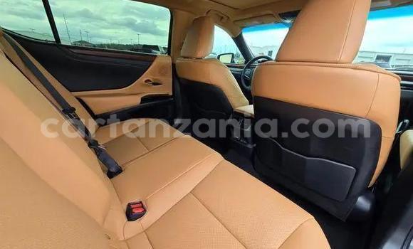 Buy Used Lexus ES Black Car in Biharamulo in Kagera Buy Used Lexus ES Black Car in Biharamulo in Kagera