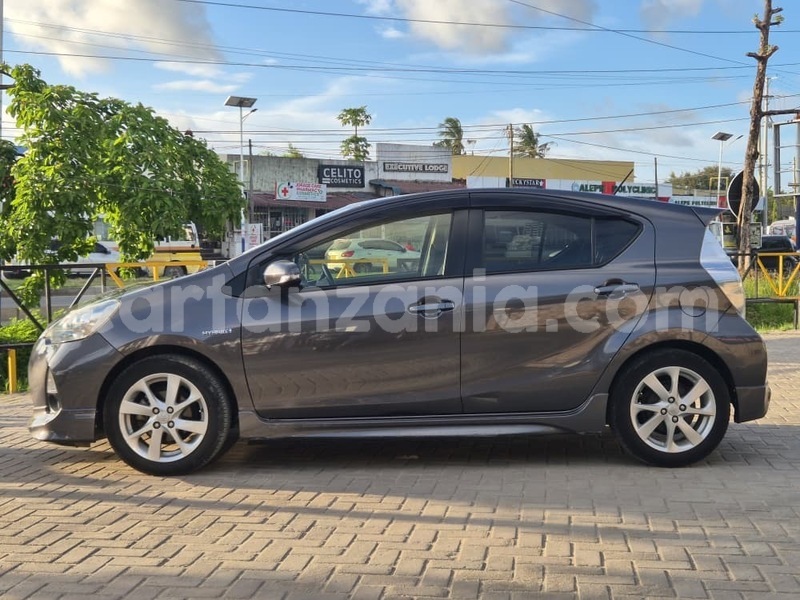 Big with watermark toyota aqua dar es salaam dar es salaam 32150