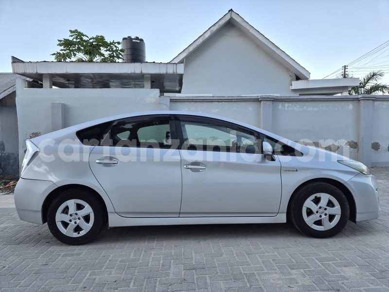 Big with watermark toyota prius dar es salaam dar es salaam 32151