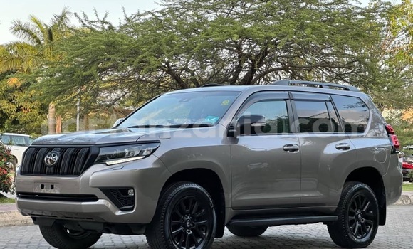 Nunua Imported Toyota Land Cruiser Prado Nyingine Gari ndani ya Dar es Salaam nchini Dar es Salaam Nunua Imported Toyota Land Cruiser Prado Nyingine Gari ndani ya Dar es Salaam nchini Dar es Salaam