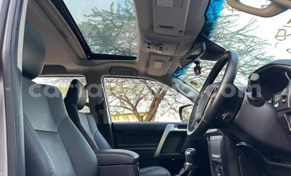 Nunua Imported Toyota Land Cruiser Prado Nyingine Gari ndani ya Dar es Salaam nchini Dar es Salaam Nunua Imported Toyota Land Cruiser Prado Nyingine Gari ndani ya Dar es Salaam nchini Dar es Salaam