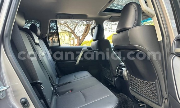 Nunua Imported Toyota Land Cruiser Prado Nyingine Gari ndani ya Dar es Salaam nchini Dar es Salaam Nunua Imported Toyota Land Cruiser Prado Nyingine Gari ndani ya Dar es Salaam nchini Dar es Salaam
