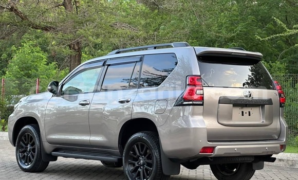 Nunua Imported Toyota Land Cruiser Prado Nyingine Gari ndani ya Dar es Salaam nchini Dar es Salaam Nunua Imported Toyota Land Cruiser Prado Nyingine Gari ndani ya Dar es Salaam nchini Dar es Salaam