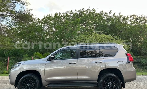 Nunua Imported Toyota Land Cruiser Prado Nyingine Gari ndani ya Dar es Salaam nchini Dar es Salaam Nunua Imported Toyota Land Cruiser Prado Nyingine Gari ndani ya Dar es Salaam nchini Dar es Salaam