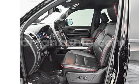 Nunua Ilio tumika Dodge RAM Nyeusi Gari ndani ya Dar es Salaam nchini Dar es Salaam Nunua Ilio tumika Dodge RAM Nyeusi Gari ndani ya Dar es Salaam nchini Dar es Salaam