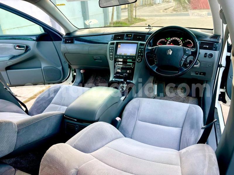 Big with watermark toyota crown dar es salaam dar es salaam 32174