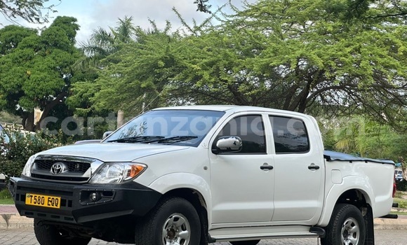 Buy Used Toyota Hiluxe VIGO White Car in Dar es Salaam in Dar es Salaam Buy Used Toyota Hiluxe VIGO White Car in Dar es Salaam in Dar es Salaam