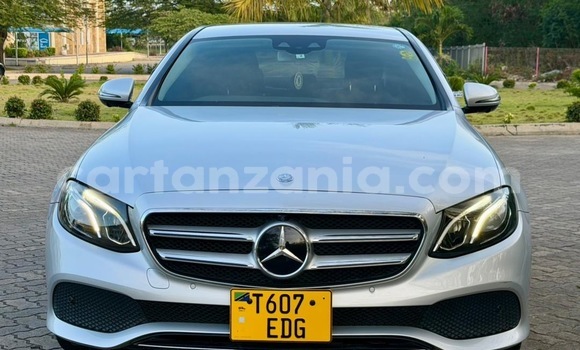 Buy Used Mercedes‒Benz E–Class Silver Car in Dar es Salaam in Dar es Salaam