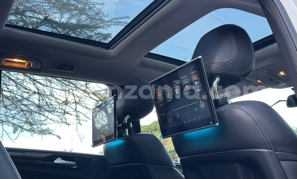 Nunua Imported MercedesâBenz GLS-klasse AMG Nyeupe Gari ndani ya Dar es Salaam nchini Dar es Salaam Nunua Imported MercedesâBenz GLS-klasse AMG Nyeupe Gari ndani ya Dar es Salaam nchini Dar es Salaam