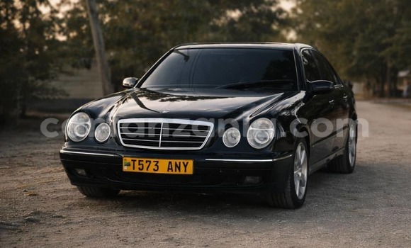 Nunua Ilio tumika Mercedes-Benz E200 Brown Gari ndani ya Dar es Salaam nchini Dar es Salaam Nunua Ilio tumika Mercedes-Benz E200 Brown Gari ndani ya Dar es Salaam nchini Dar es Salaam