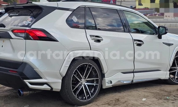 Buy Import Toyota RAV4 White Car in Dar es Salaam in Dar es Salaam Buy Import Toyota RAV4 White Car in Dar es Salaam in Dar es Salaam