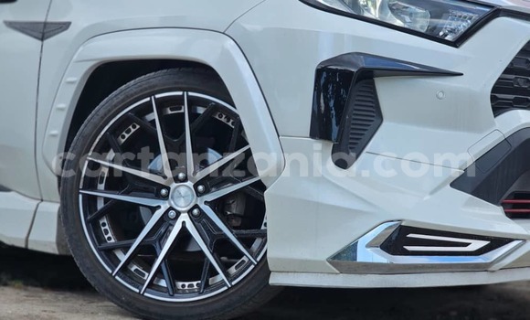 Buy Import Toyota RAV4 White Car in Dar es Salaam in Dar es Salaam Buy Import Toyota RAV4 White Car in Dar es Salaam in Dar es Salaam