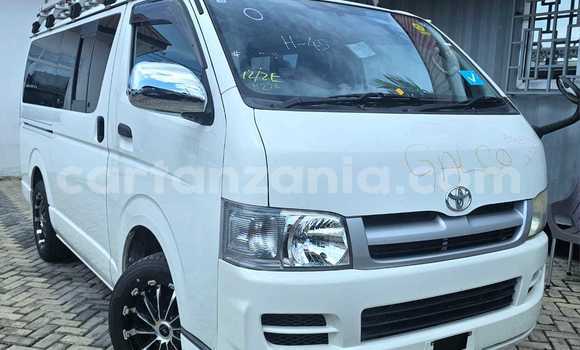 Buy Import Toyota Hiace White Car in Dar es Salaam in Dar es Salaam