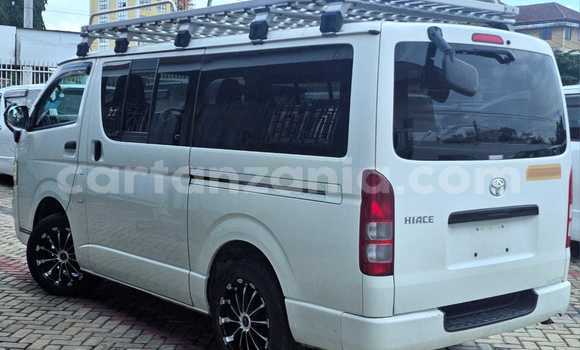 Buy Import Toyota Hiace White Car in Dar es Salaam in Dar es Salaam Buy Import Toyota Hiace White Car in Dar es Salaam in Dar es Salaam