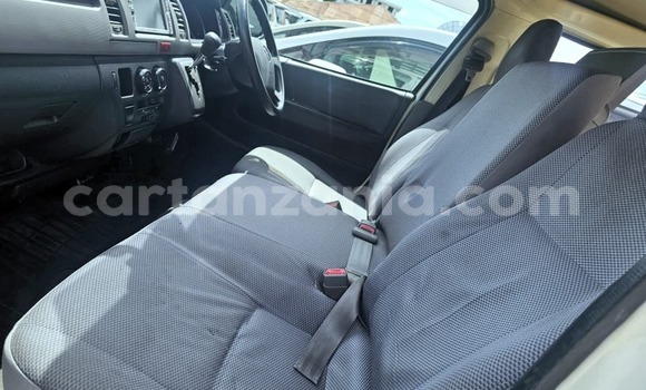 Buy Import Toyota Hiace White Car in Dar es Salaam in Dar es Salaam Buy Import Toyota Hiace White Car in Dar es Salaam in Dar es Salaam