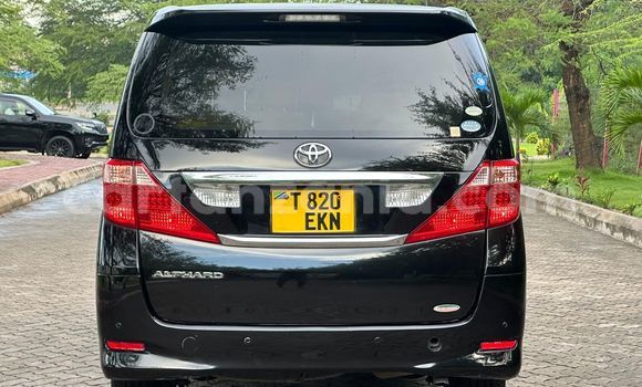 Nunua Ilio tumika Toyota Alphard Nyeusi Gari ndani ya Dar es Salaam nchini Dar es Salaam Nunua Ilio tumika Toyota Alphard Nyeusi Gari ndani ya Dar es Salaam nchini Dar es Salaam