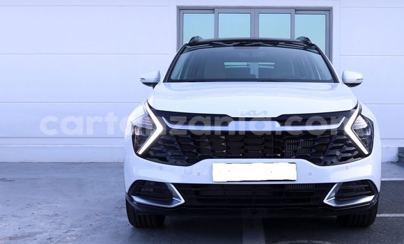 Buy Used Kia Sportage White Car in Dar es Salaam in Dar es Salaam Buy Used Kia Sportage White Car in Dar es Salaam in Dar es Salaam
