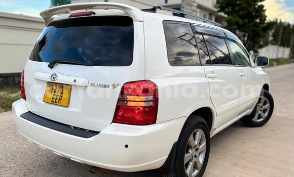 Nunua Ilio tumika Toyota Kluger Nyeusi Gari ndani ya Dar es Salaam nchini Dar es Salaam Nunua Ilio tumika Toyota Kluger Nyeusi Gari ndani ya Dar es Salaam nchini Dar es Salaam